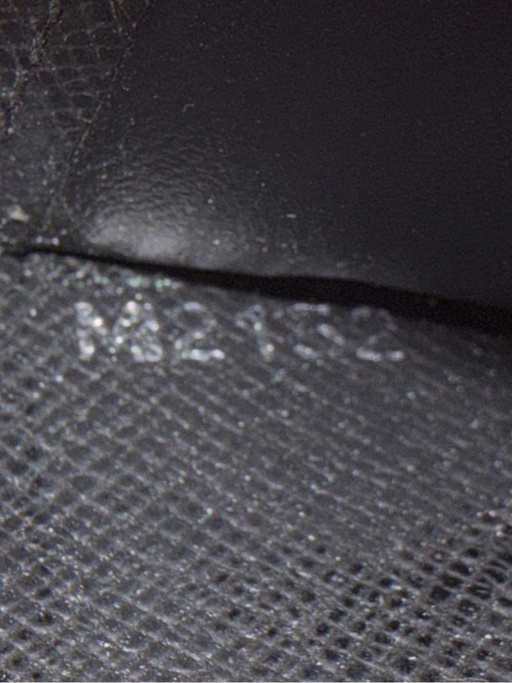 AUTHENTIC Louis Vuitton wallet. Black. - Picture 14 of 15